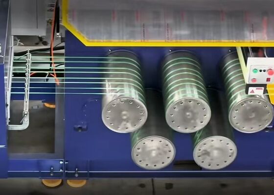 La Consistencia es Clave: Fabricación de Perfiles PET de Alta Precisión Línea de Producción de Flejes PET