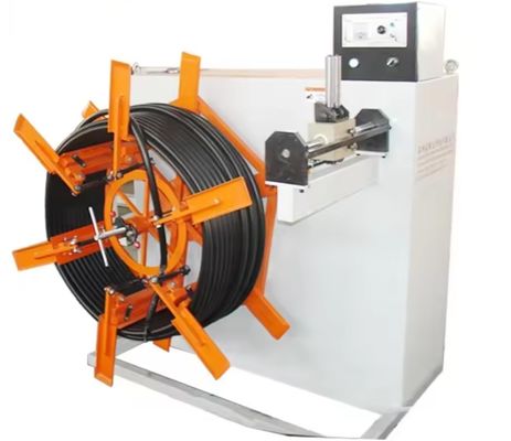 Máquina para enrollar una sola bobina de alambre de banda de goma flexible